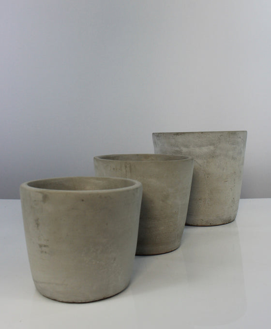 Concrete pot Image 1